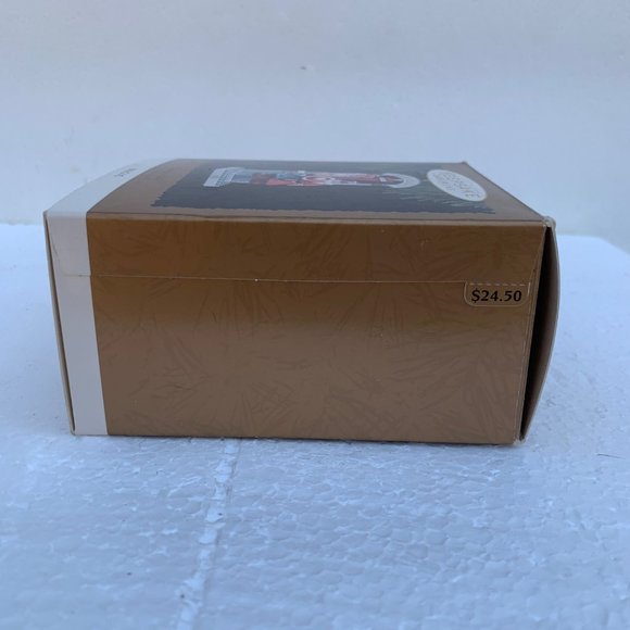 Sharing a Soda Hallmark Keepsake Magic Christmas Ornament - 1996 - Picture 9 of 10